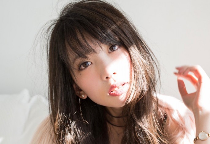 赤みなしのアッシュで柔らかパーマスタイル